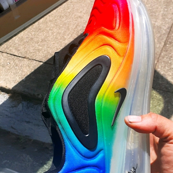 Nike airmax 270 be true LQBTQ+ size 9.5 - Picture 1 of 4